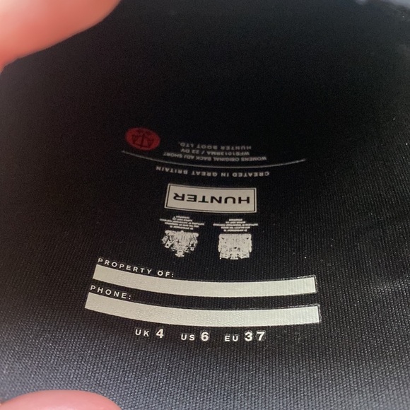 Hunter black & gray boots mid calf size US six new with tags perfect condition. - Picture 4 of 6